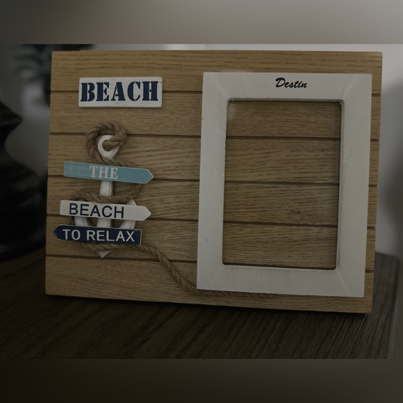 Destin Beach Photo frame, excellent used condition. Pet/smoke free home. - Picture 5 of 12